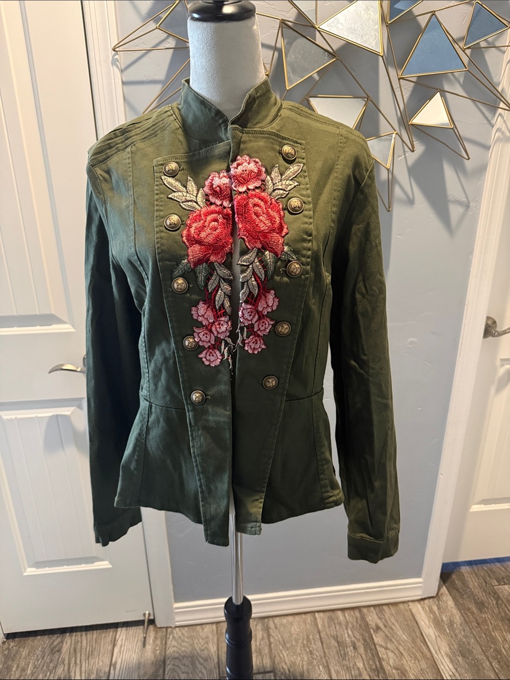 one 5 one Olive Green Embroidered Military-Style Jacket. Sz Large
